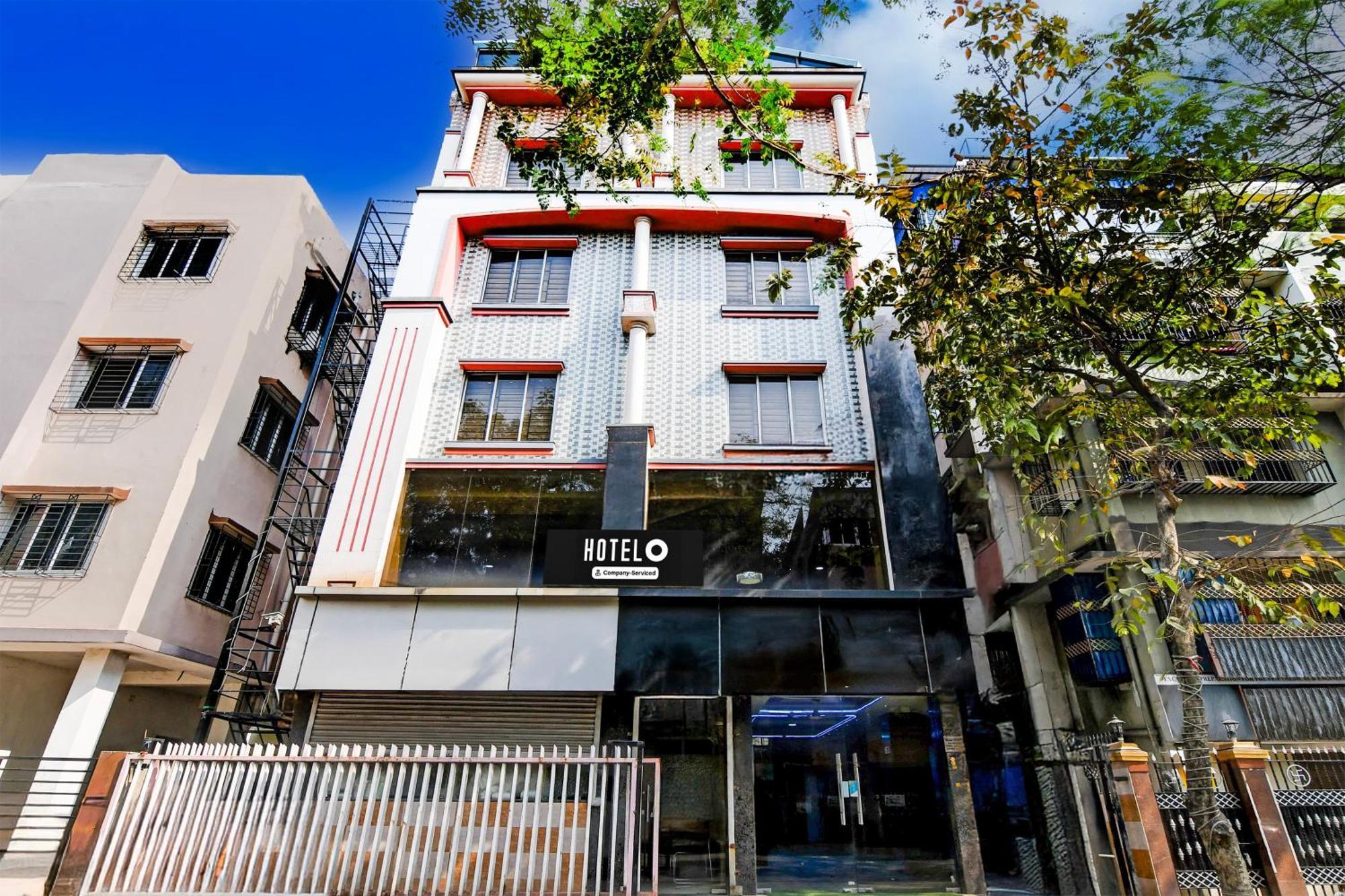 Hotel Super O Rajdanga Near Acropolis Mall Formerly The Corporate *